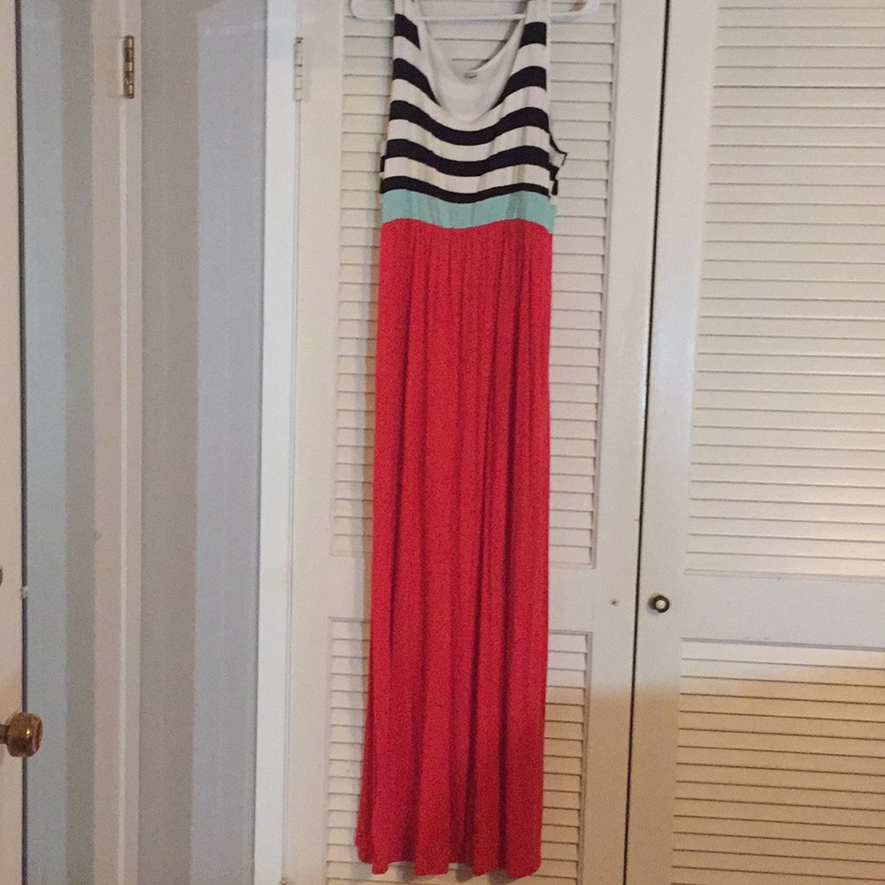 Eloges Maxi Dress with pockets